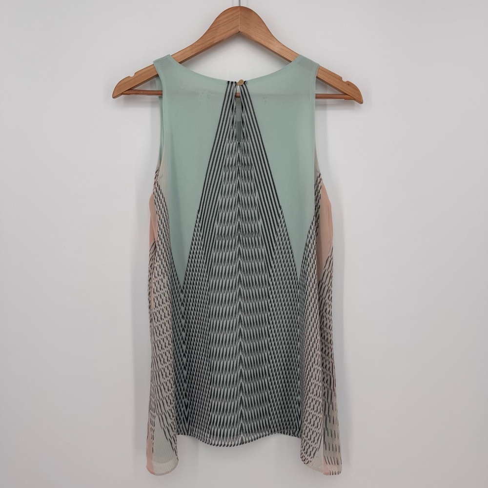 Max Studio Sleeveless Lined Geometric Print Top Size Small Green Peach - Picture 8 of 10